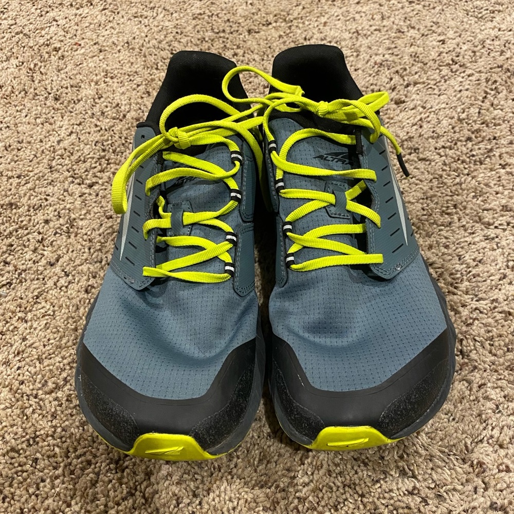 Altar Athletic shoes 10.5